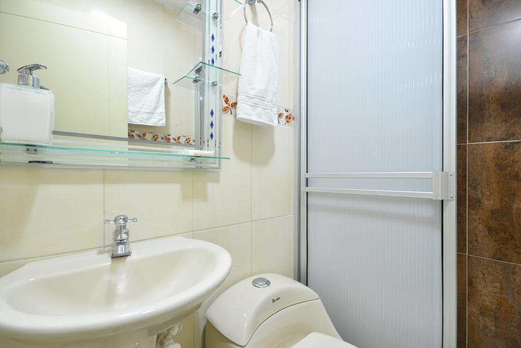 Apartamentos Laureles De La 70 Medellin Ngoại thất bức ảnh